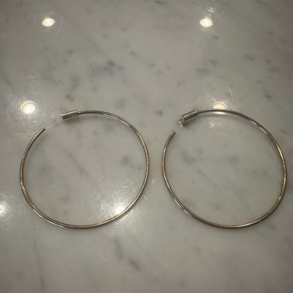 Elegant gold Hoop Earrings